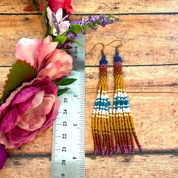 Tassel Beaded earring - Picture 5 of 5